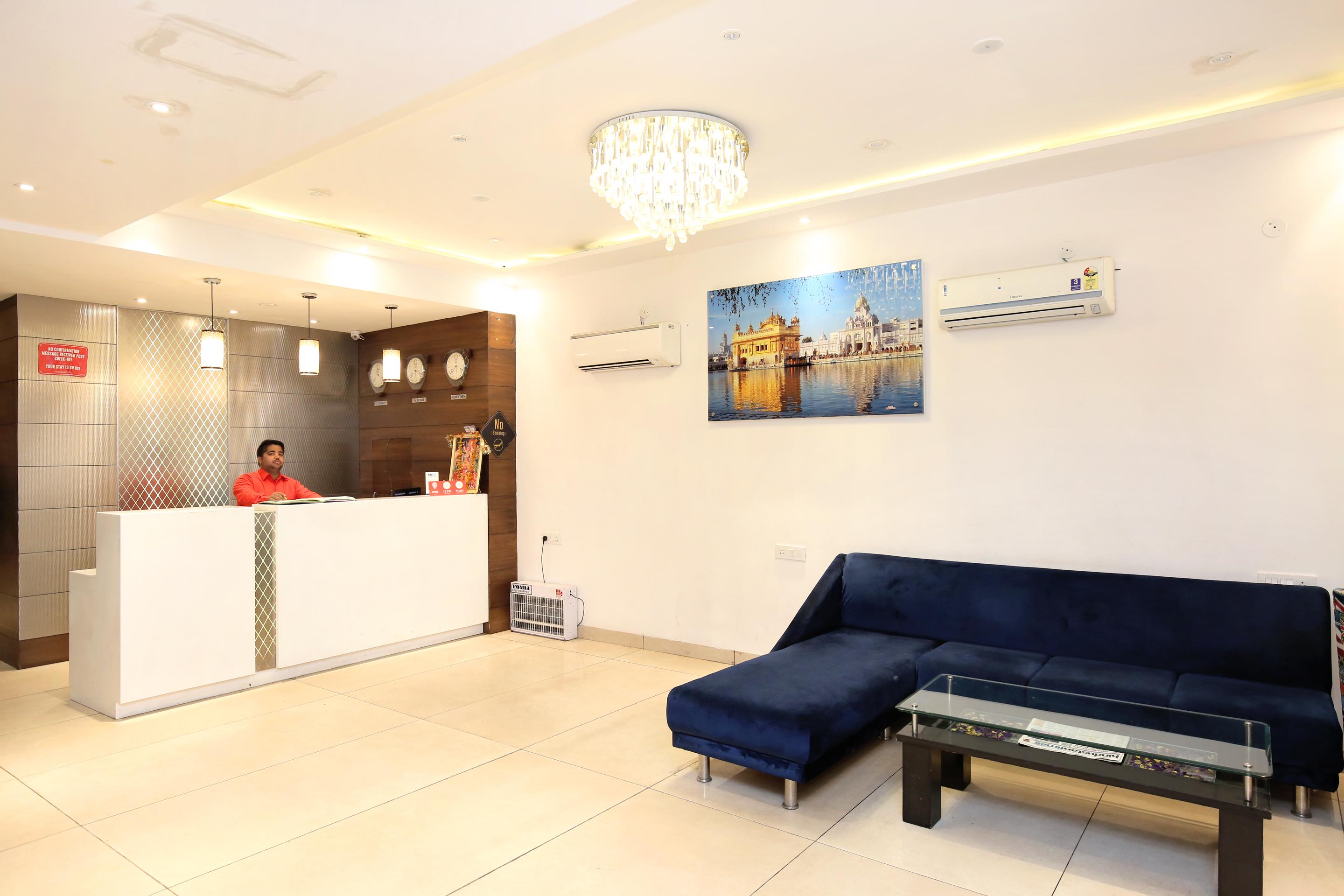 Super Hotel O Winner Inn Amritsar Exterior photo